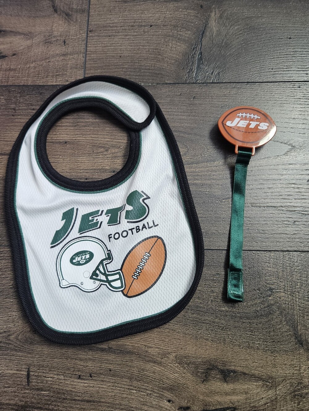 NFL Jets Baby Bib & Clip